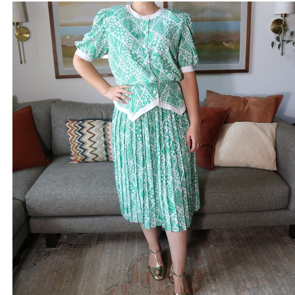 Vintage 80s Maggy Boutique Pleated Kelly Green Skirt Blouse Set 14 Floral Tile